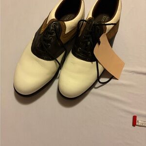 Classic White and Brown fot joy golf Men's Shoes 9.5W